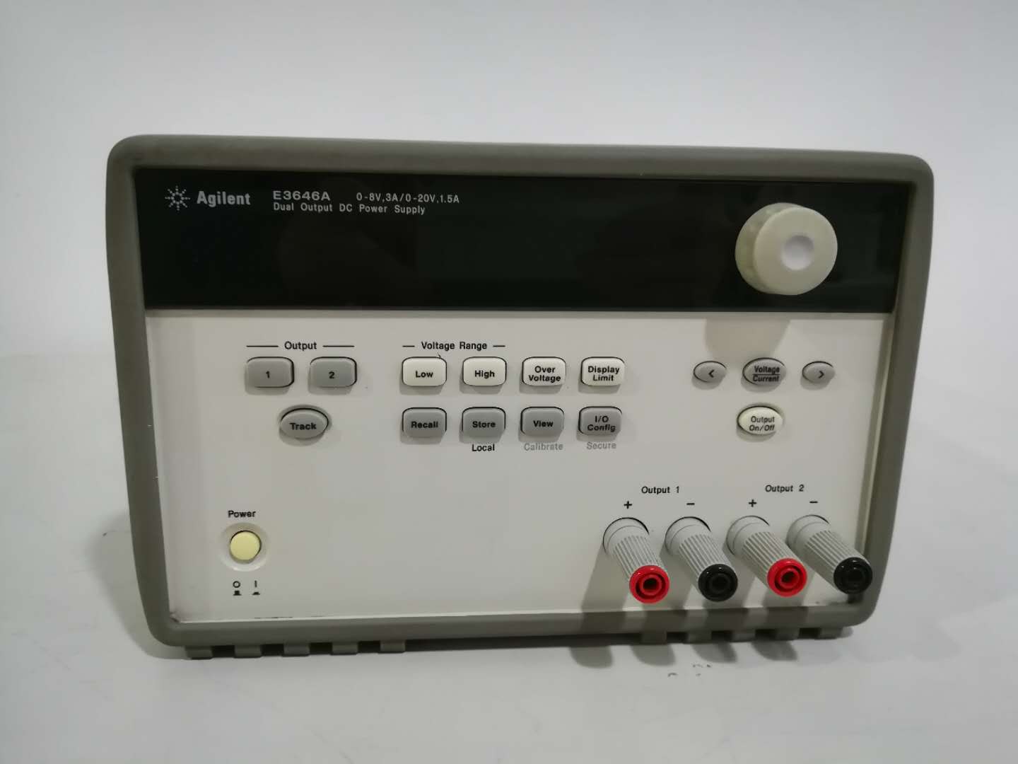 Agilent E3646A 可(kě)編程直流電(diàn)源